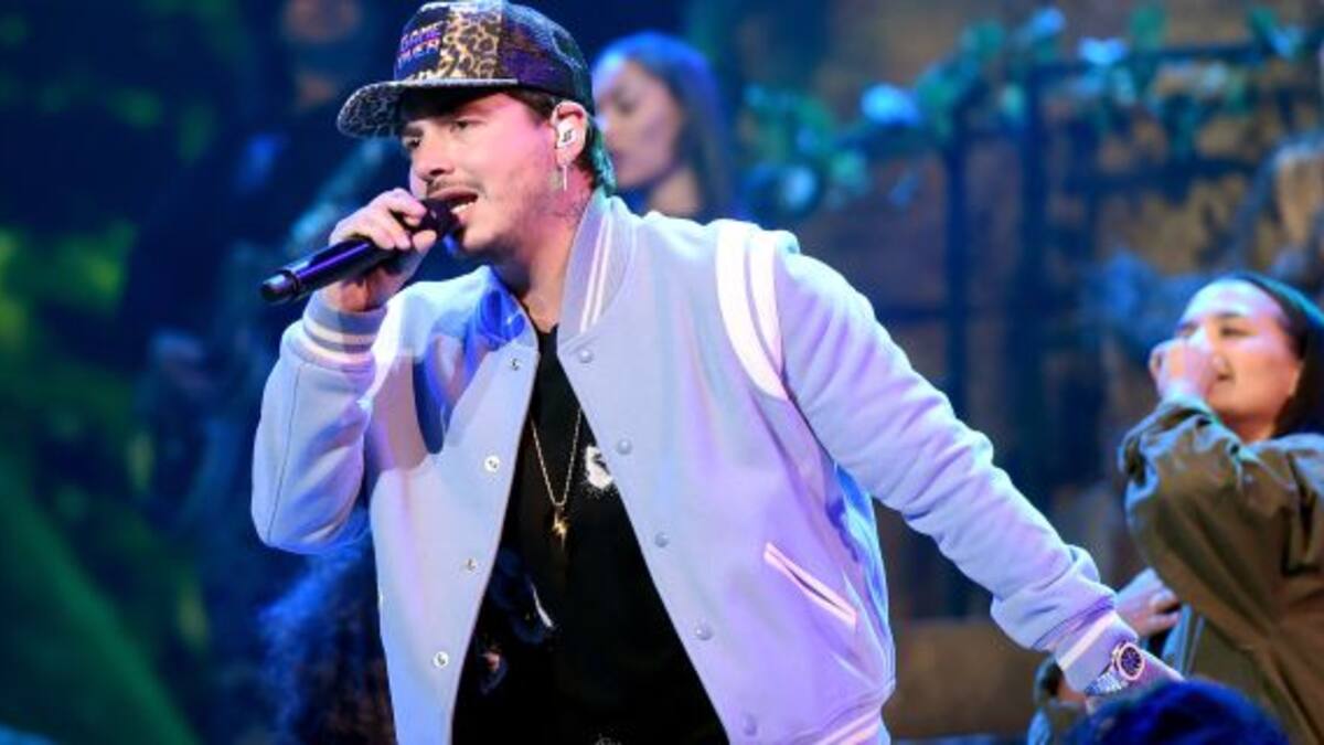 J Balvin estrena "Sigo extrañándote"