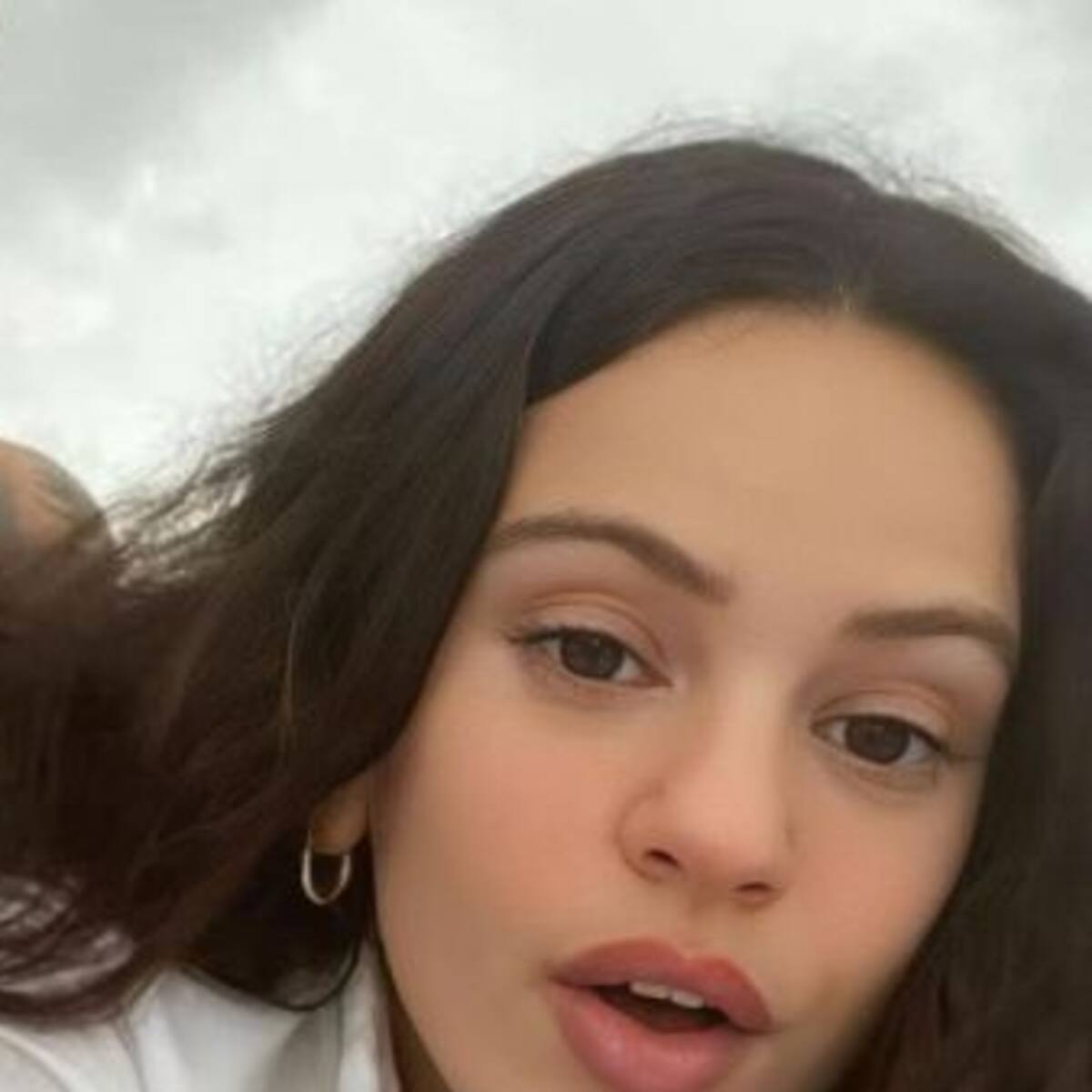 Rauw Alejandro y Rosalía habrían terminado su relación