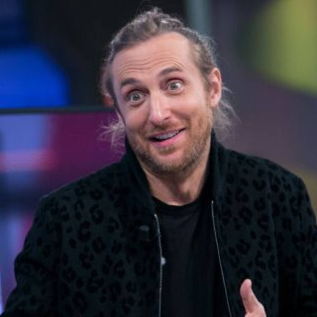 Le graban un videoclip a David Guetta en 30 segundos