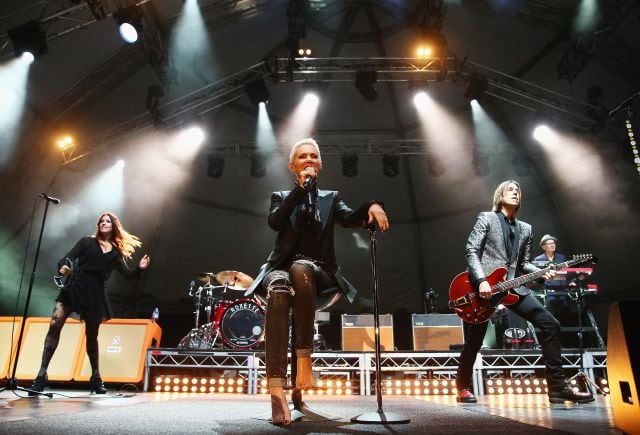 Marie Fredriksson y Per Gessle, de Roxette, actúan en directo en Sydney en 2015.