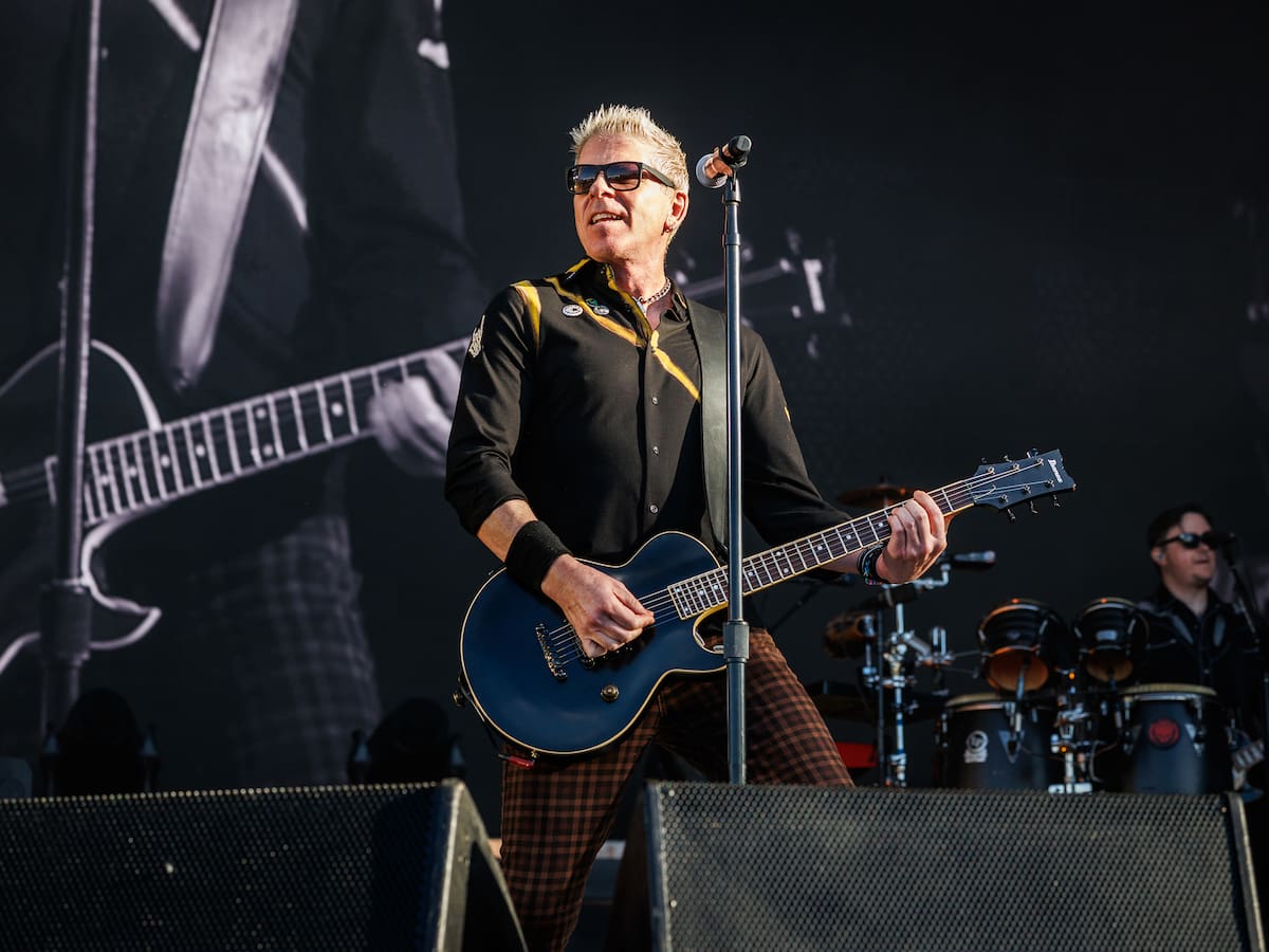 The Offspring versiona 'Love Story' de Taylor Swift como nunca lo habíamos visto... ¡con pogo incluido!