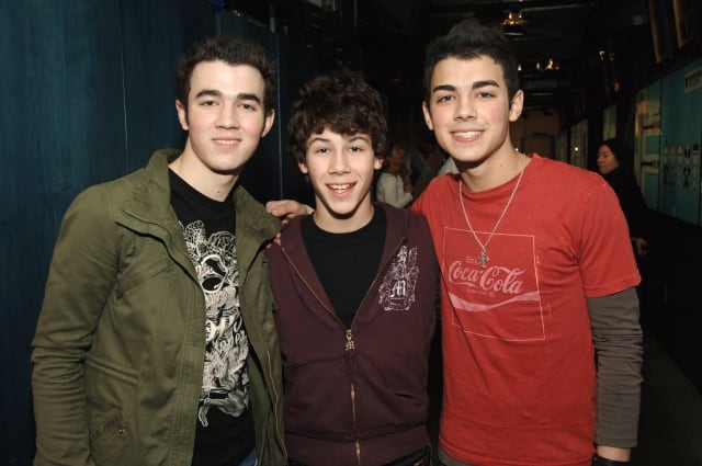 Jonas Brothers antes de lanzar su disco, en los estudios de la MTV de Nueva York, el 1 de marzo de 2006