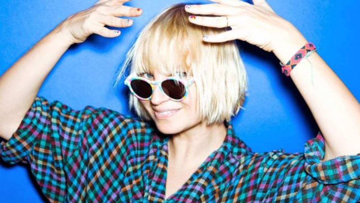 SIA escribe una canción de amor para Maroon 5 o Bruno Mars