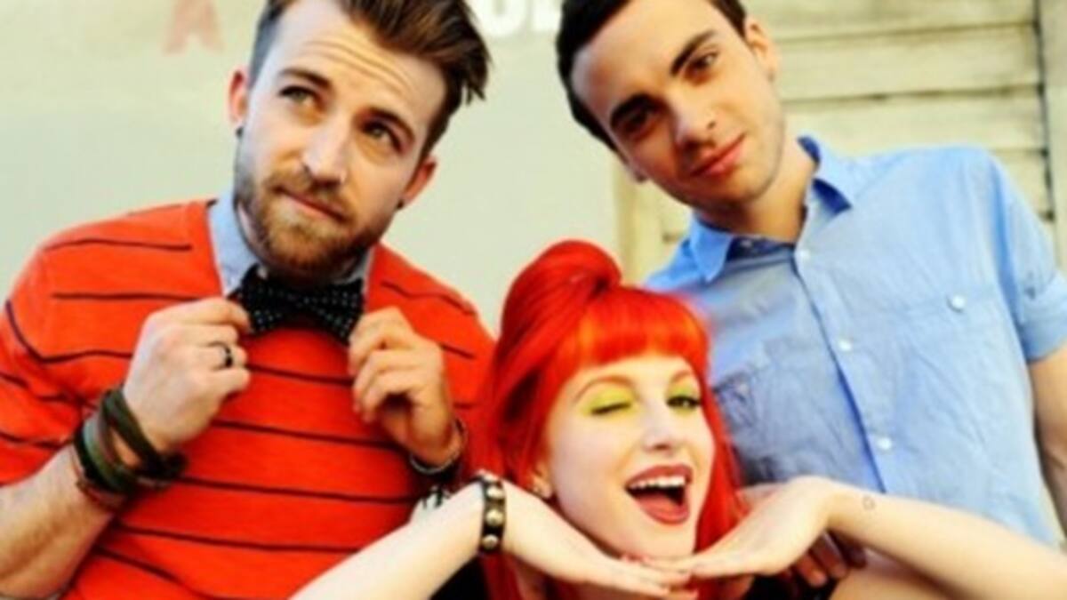 Paramore muestra el poder de un abrazo en nuevo video