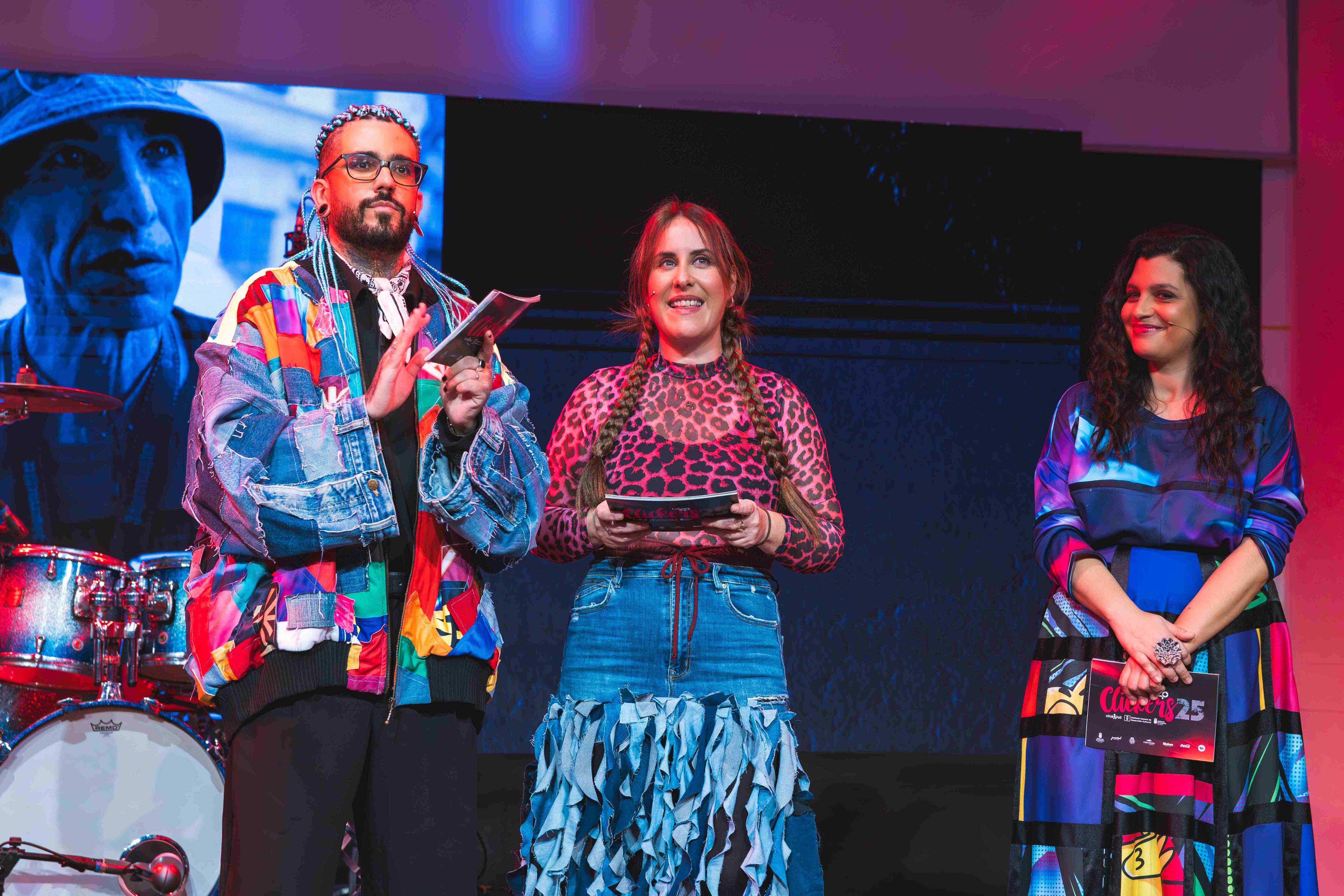 Los presentadores de los Premios Clickers 2025