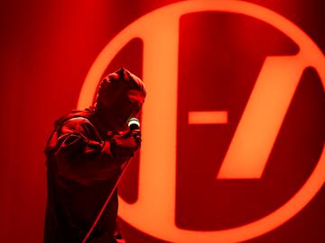 ‘City Walls’, el vídeo más caro de la historia de Twenty One Pilots, cierra la historia de Dema