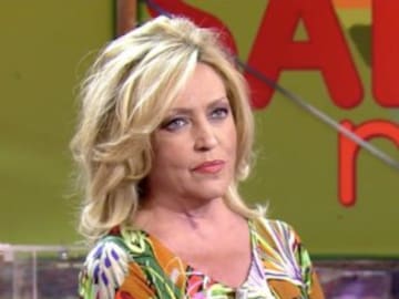 Lydia Lozano desfila con un vestido de alta costura y al estilista le toca hacer aclaraciones sobre la talla