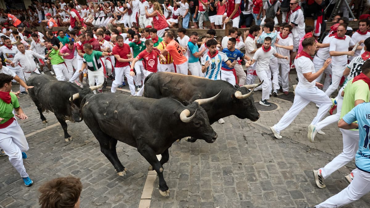 Último encierro de Sanfermines 2026 de hoy, 14 de julio: horario, recorrido y dónde ver en directo
