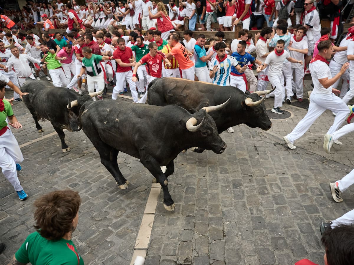 Último encierro de Sanfermines 2026 de hoy, 14 de julio: horario, recorrido y dónde ver en directo