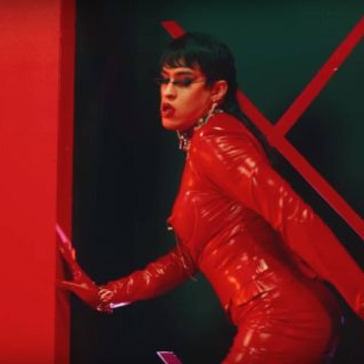 Conocé a Nesi, la mujer que canta "Yo perreo sola" junto a Bad Bunny