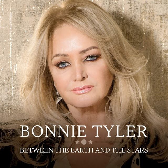 Catátula de &#039;Between The Earth And The Stars&#039;, de Bonnie Tyler