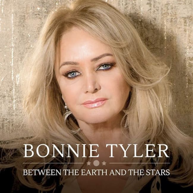 Catátula de 'Between The Earth And The Stars', de Bonnie Tyler