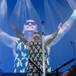 Maluma sube la temperatura del WiZink Center y hace realidad el sueño de una fan en riguroso directo