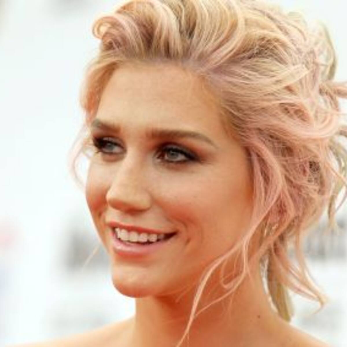 ¿Por qué subió tanto de peso Kesha?