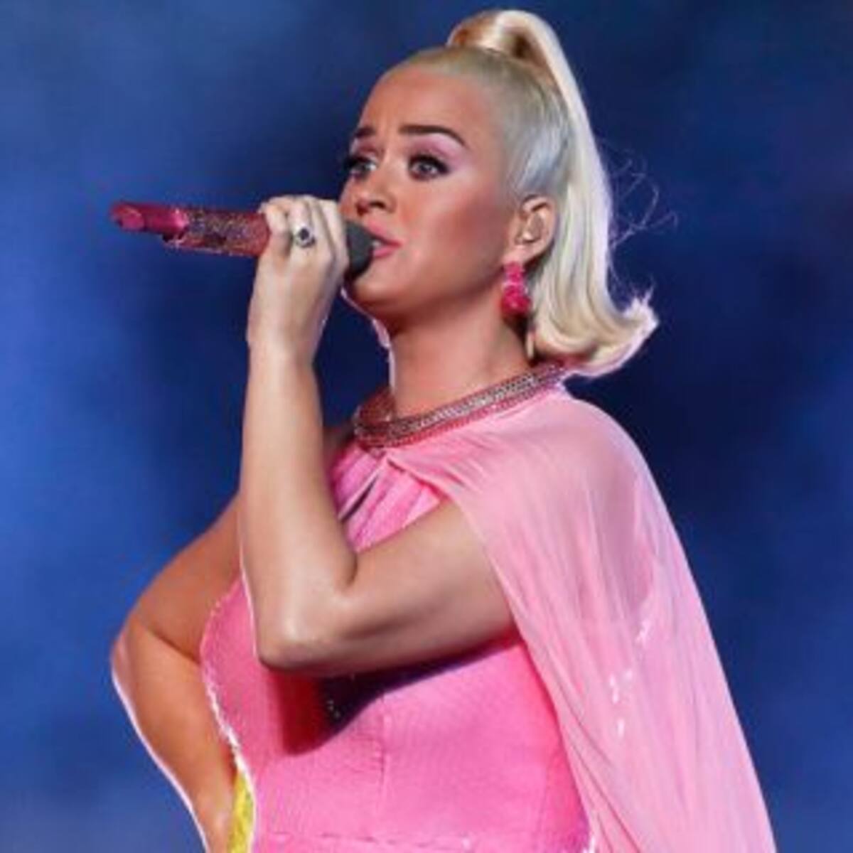 Katy Perry le contó a su abuela, antes de morir, que está embarazada