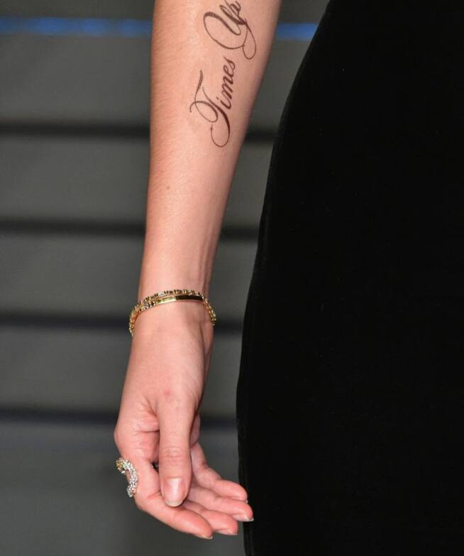 Tatuaje que lució Emma Watson en la fiesta de Vanity Fair por la entrega de Premios Oscar 2018