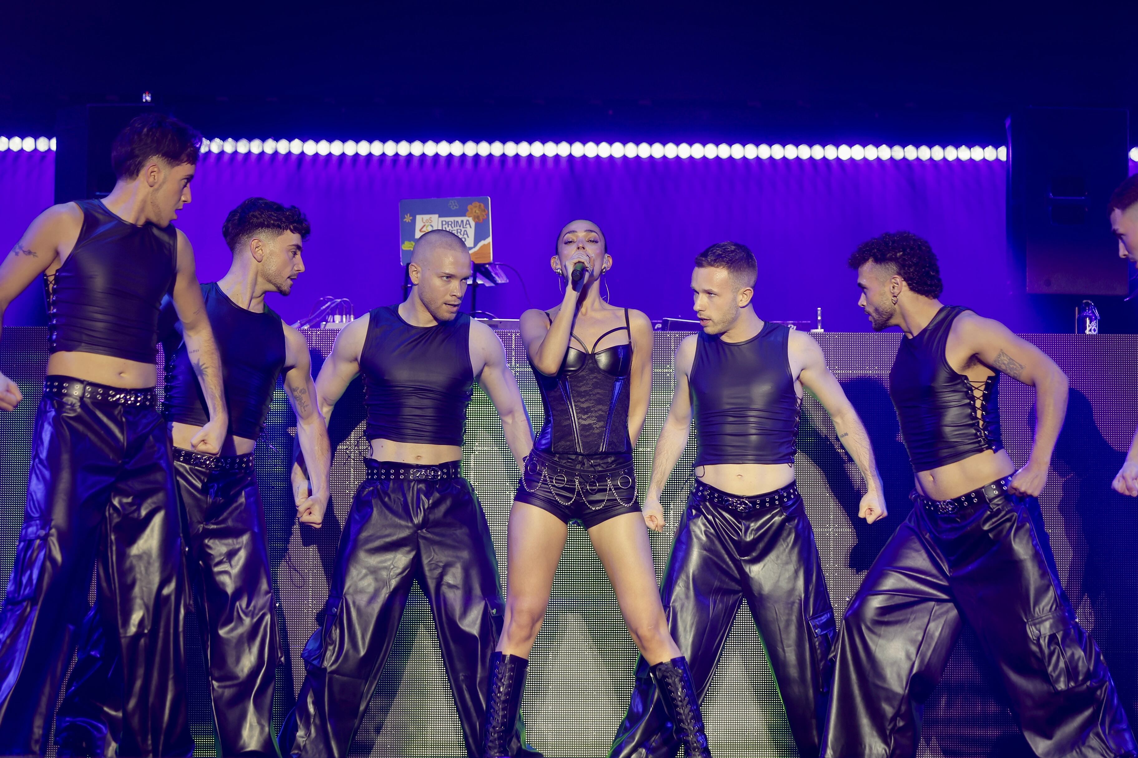 La versión más electrónica de La Beba ha llegado a LOS40 Primavera Pop con M4tr1x y un buen ruido para su abuelo que ha pedido ella para su abuelo que era la primera vez que iba a verla en directo.