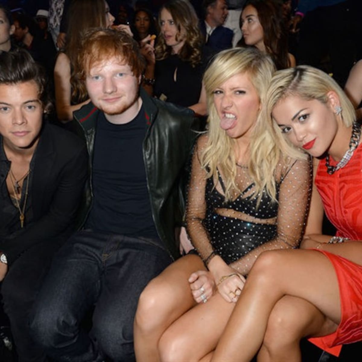 Ed Sheeran confiesa que estaba saliendo con Ellie Goulding