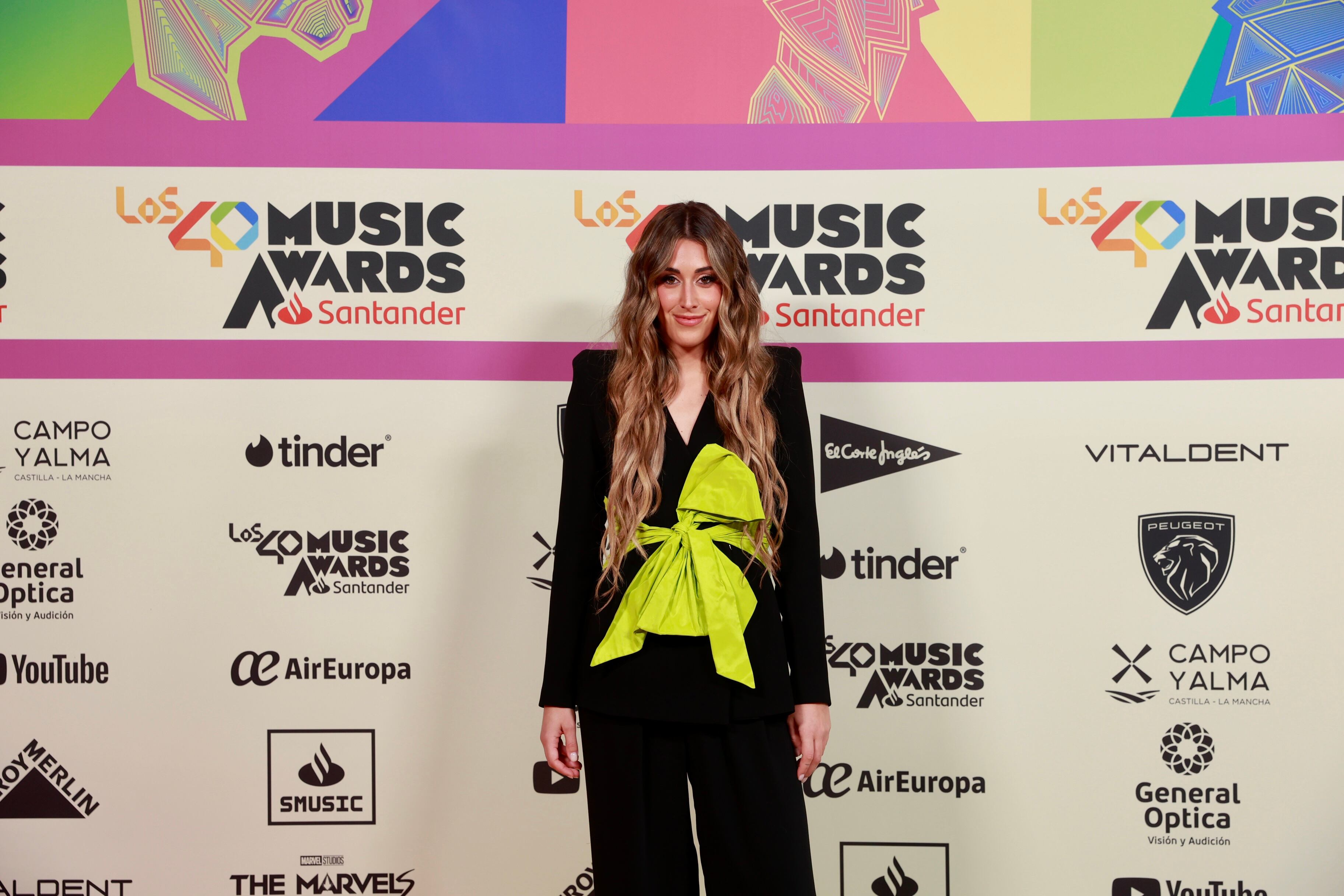 Ale Agulló en la alfombra roja de LOS40 Music Awards Santander 2023 / Foto: Jorge París y Elena Buenavista