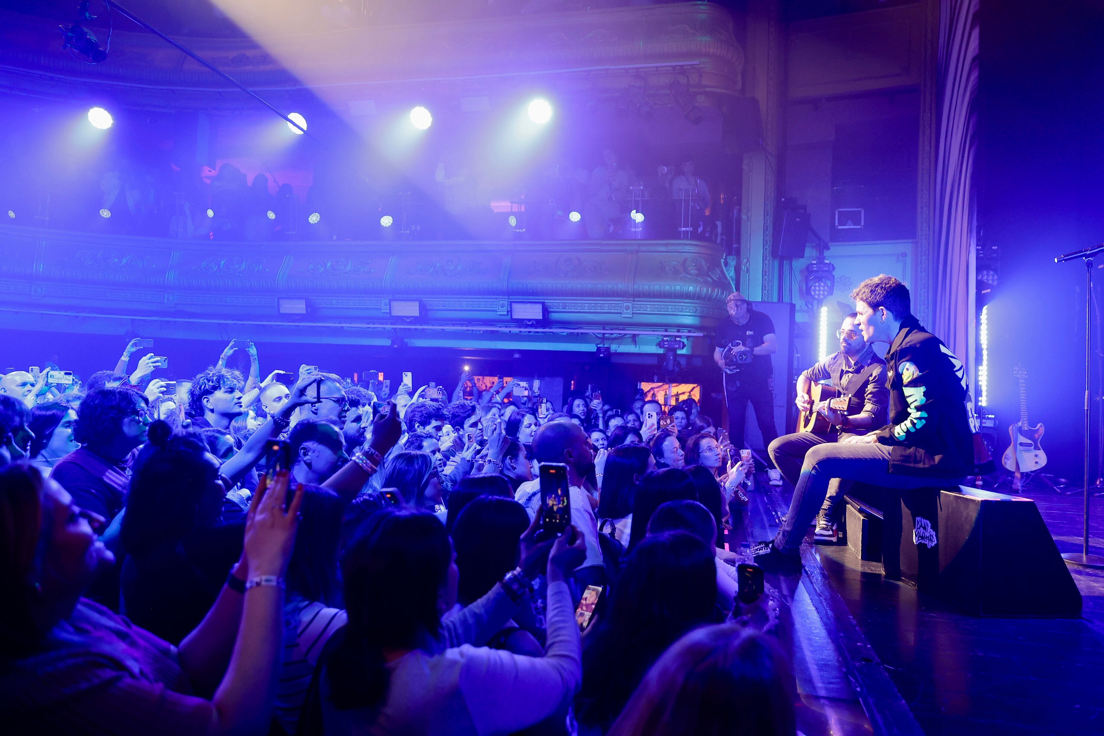 La versión más especial de 'Una foto en blanco y negro' nos la ofreció Dani Martín este 12 de mayo en el Teatro Eslava
