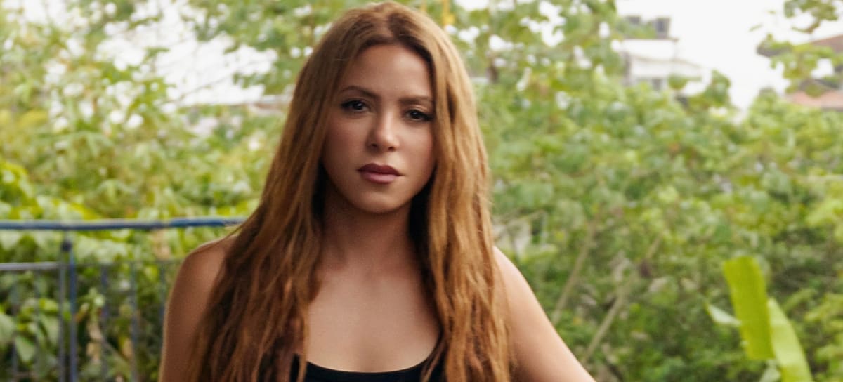 Shakira en el Chocó colombiano tras el terremoto de Colombia el 17 de agosto. Via Artist Publicist.