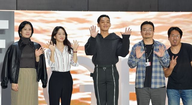 De izquierda a derecha, Kim Hyun-joo, Won Jin-ah, Yoo Ah-in, Yeon Sang-ho y Yang Ik-June.