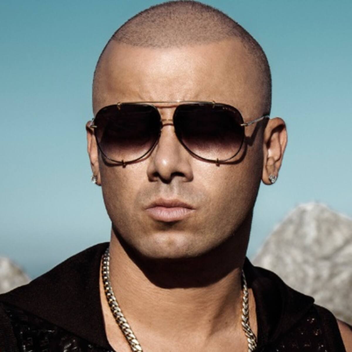 Wisin se disculpa por letras misóginas en canciones de reguetón