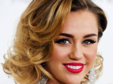 Tatuaje de Miley Cyrus revela quién es su verdadero amor
