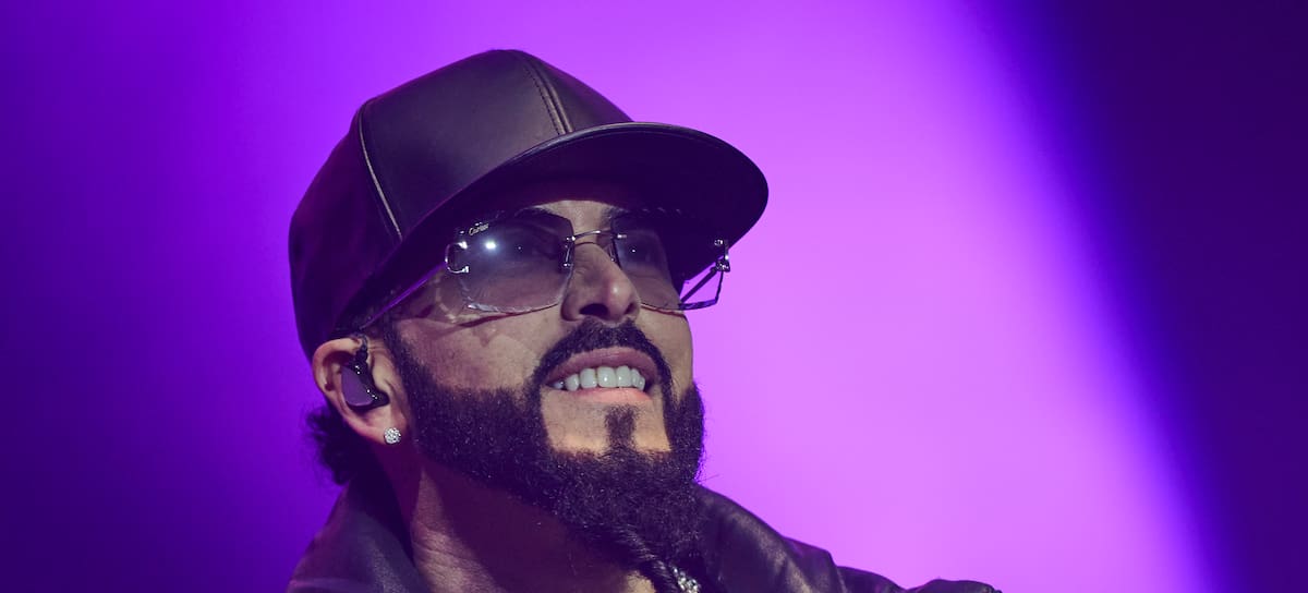 Yandel en su 'Yandel Sinfónico' en el Movistar Arena de Madrid