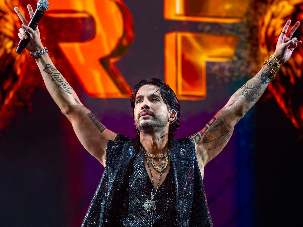 La reina del flow llega al Movistar Arena y convierte a su público en parte de la ficción: "A ver si se viene una cuarta temporada"