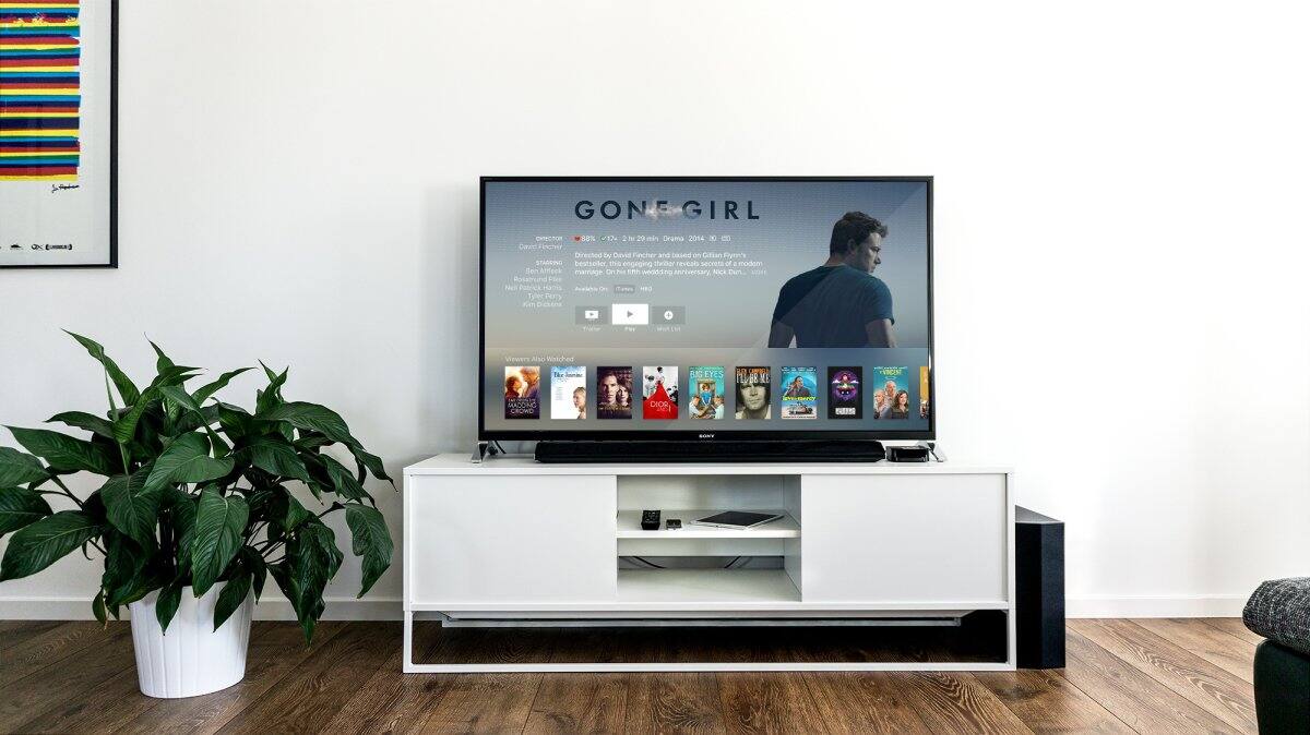 ¡Todas sus películas y series en un solo lugar! y ahora acaban de anunciar que puedes bajar tus películas y series para verlas sin conexión a internet. 