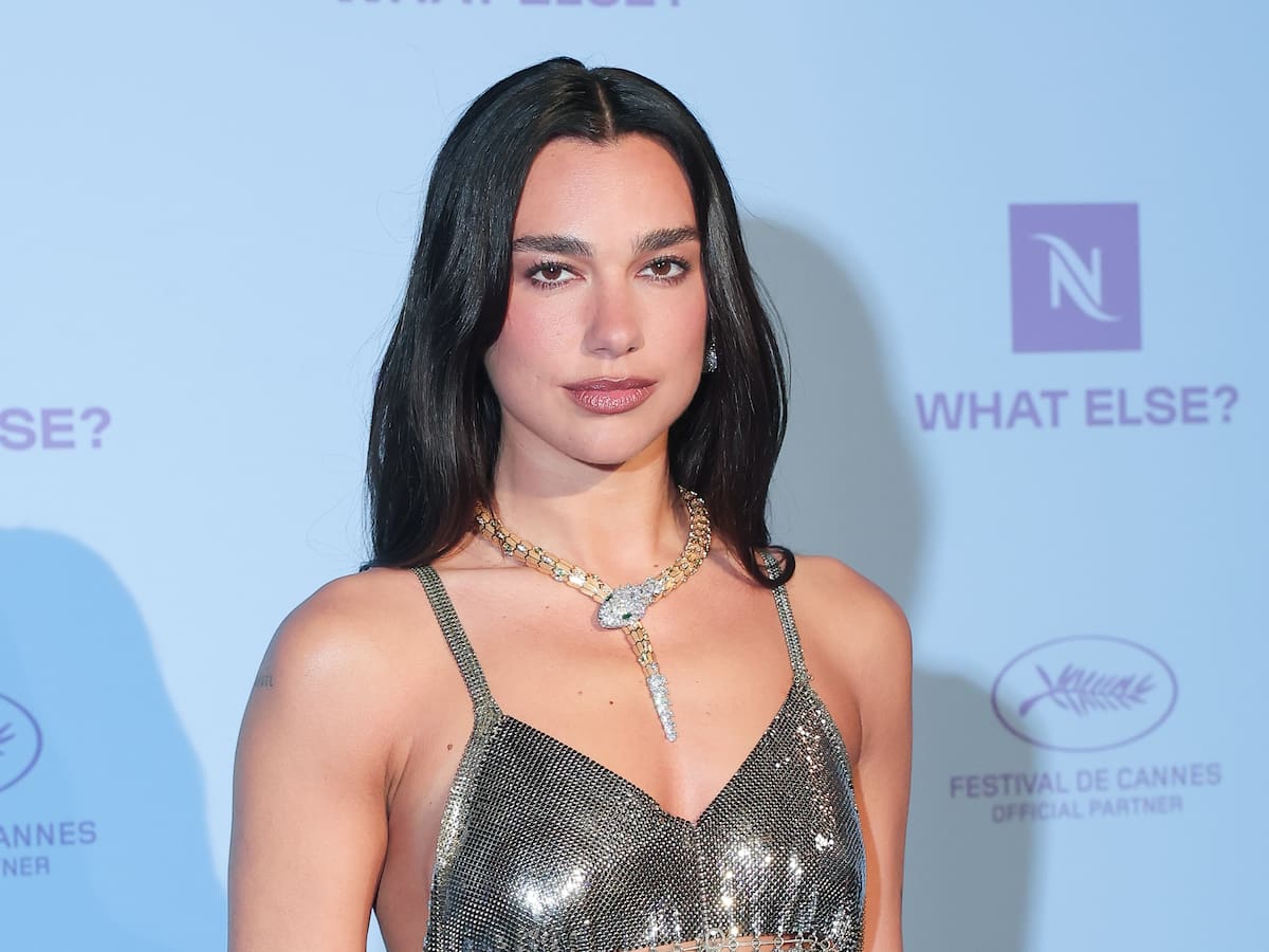 El inesperado regalo de Rosalía a Dua Lipa: "Para mi amiga con todo mi amor. Espero que te guste"