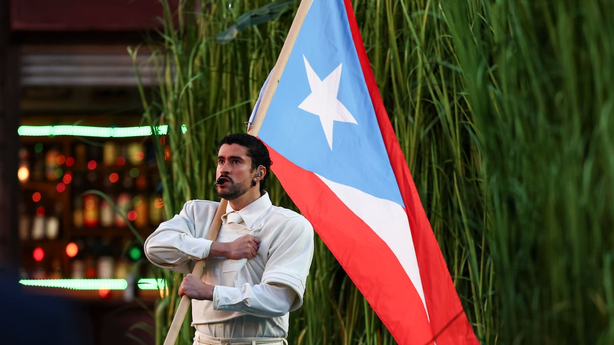 Bad Bunny reivindica la identidad latina en la Super Bowl con una actuación cargada de símbolos y Lady Gaga y Ricky Martin como invitados