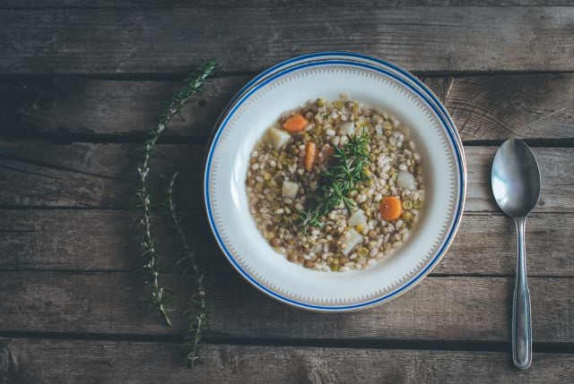 Lentejas con arroz, una buena combinación.