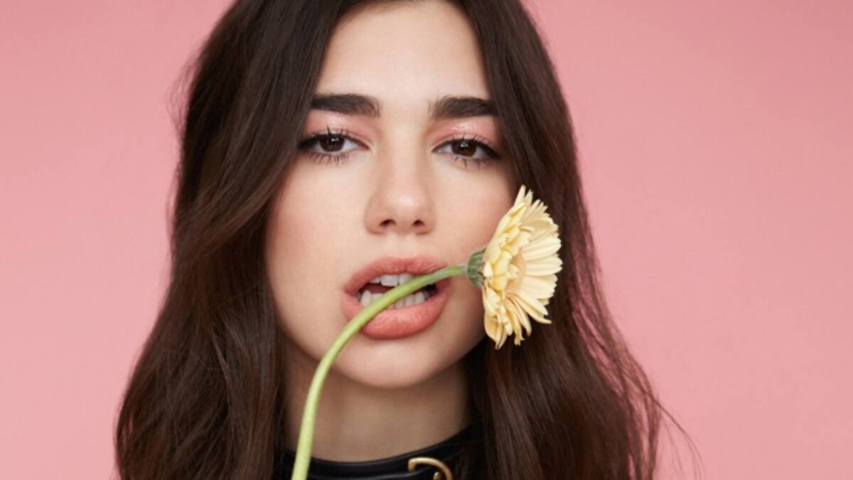 El papá de Dua Lipa se roba la atención por ser demasiado guapo
