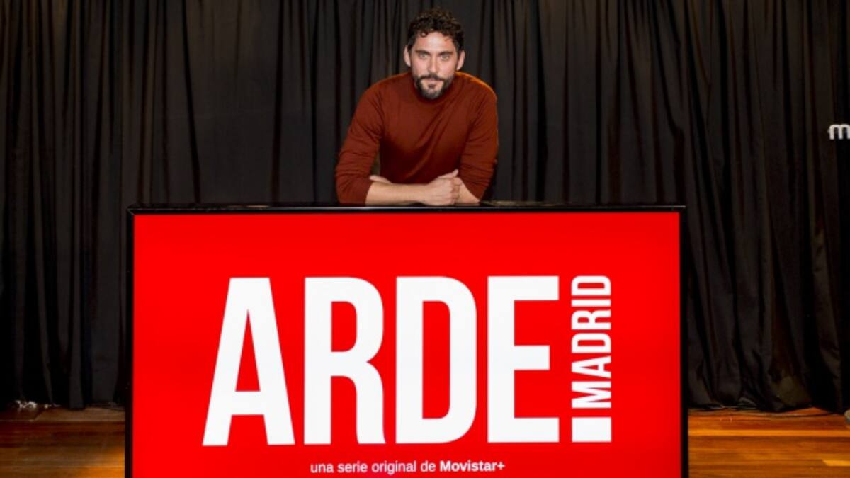 Paco León hace historia con la primera serie en blanco y negro