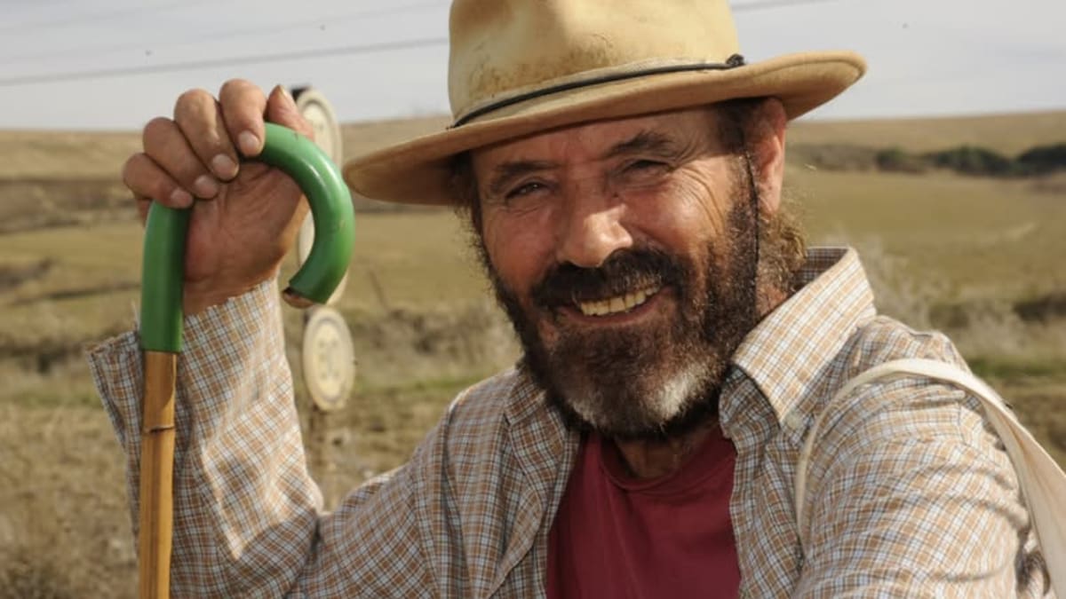 Muere a los 81 años, José Domínguez Muñoz, ‘El Cabrero’, artista andaluz que colaboró con Reincidentes o Peter Gabriel