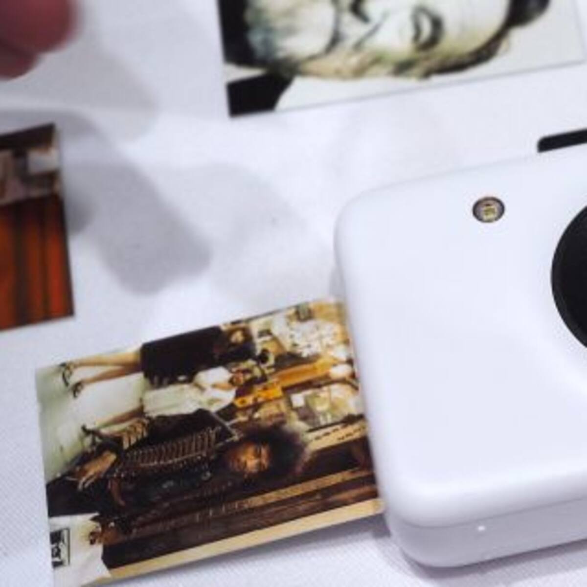 Una cámara que imprime fotos sin usar tinta