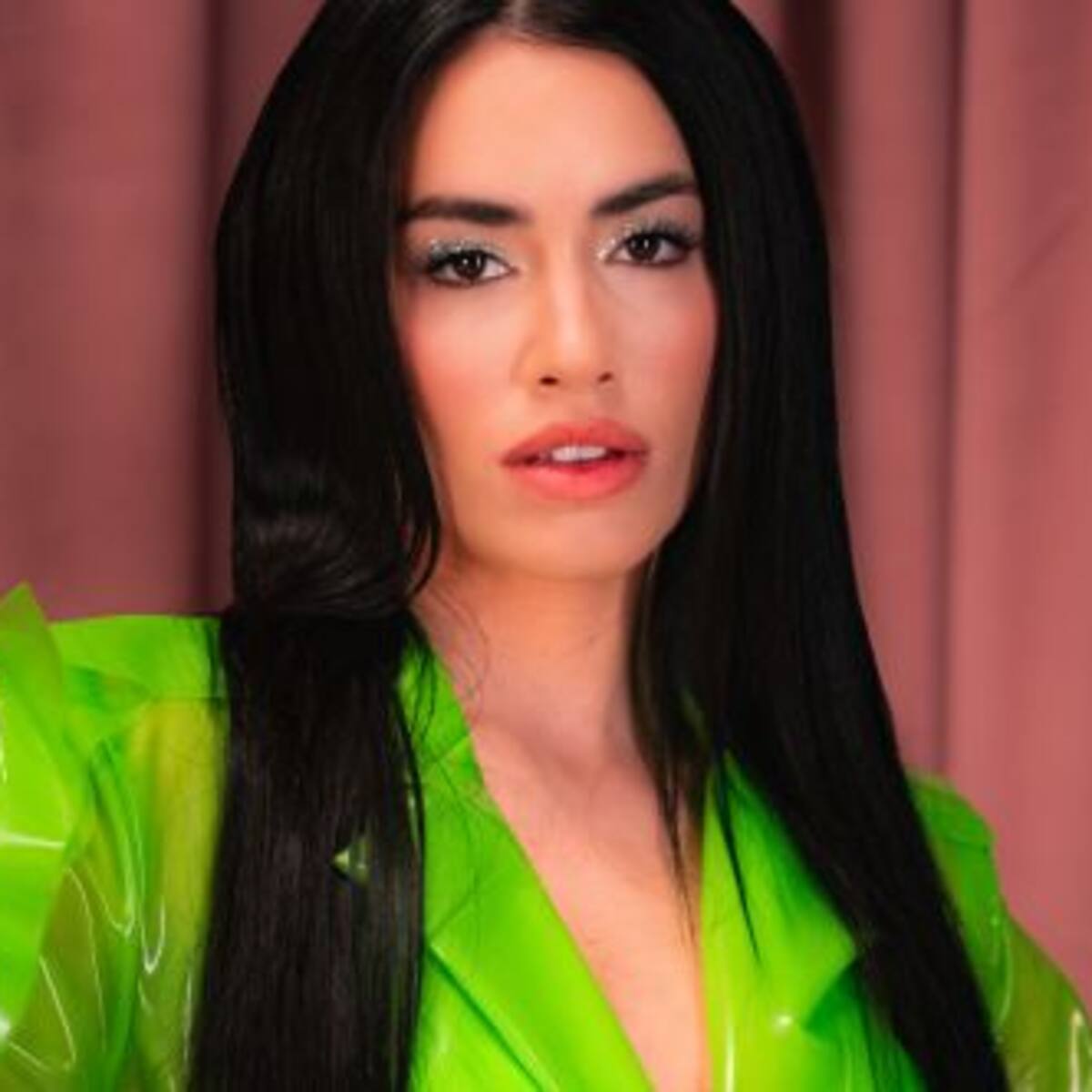 LALI presenta "LALI DELUXE"