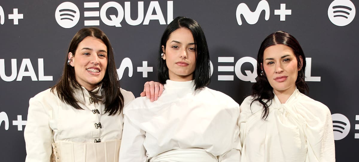 I-D: Sabela Maneiro, Aída Tarrío y Olaia Maneiro de Tanxugueiras en la gala de Equal Spotify España, enero de 2026.