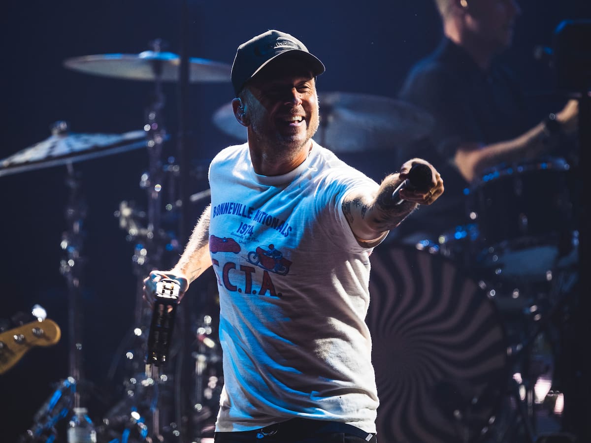 ‘La Perla’ de Rosalía suena en el concierto de OneRepublic en Madrid donde Ryan Tedder explica su relación con la catalana
