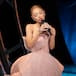 Ariana Grande, obligada a hacer cambios en sus dos últimos conciertos de la gira tras sufrir una lesión
