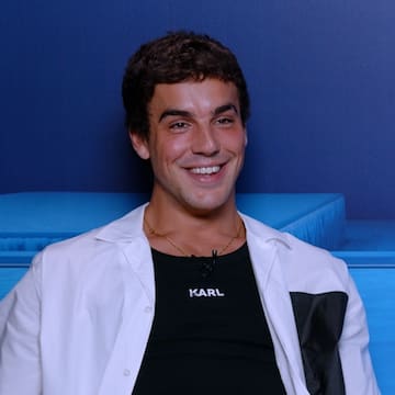 Ana Mena juega con un oyente de ‘Anda Ya’ al Tabú y le toca definir a Óscar Casas: “Estoy muy enamorada”