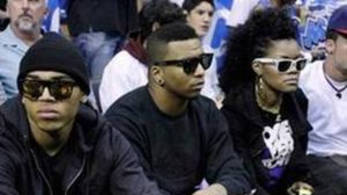 Chris Brown se deja ver con una supuesta doble de Rihanna