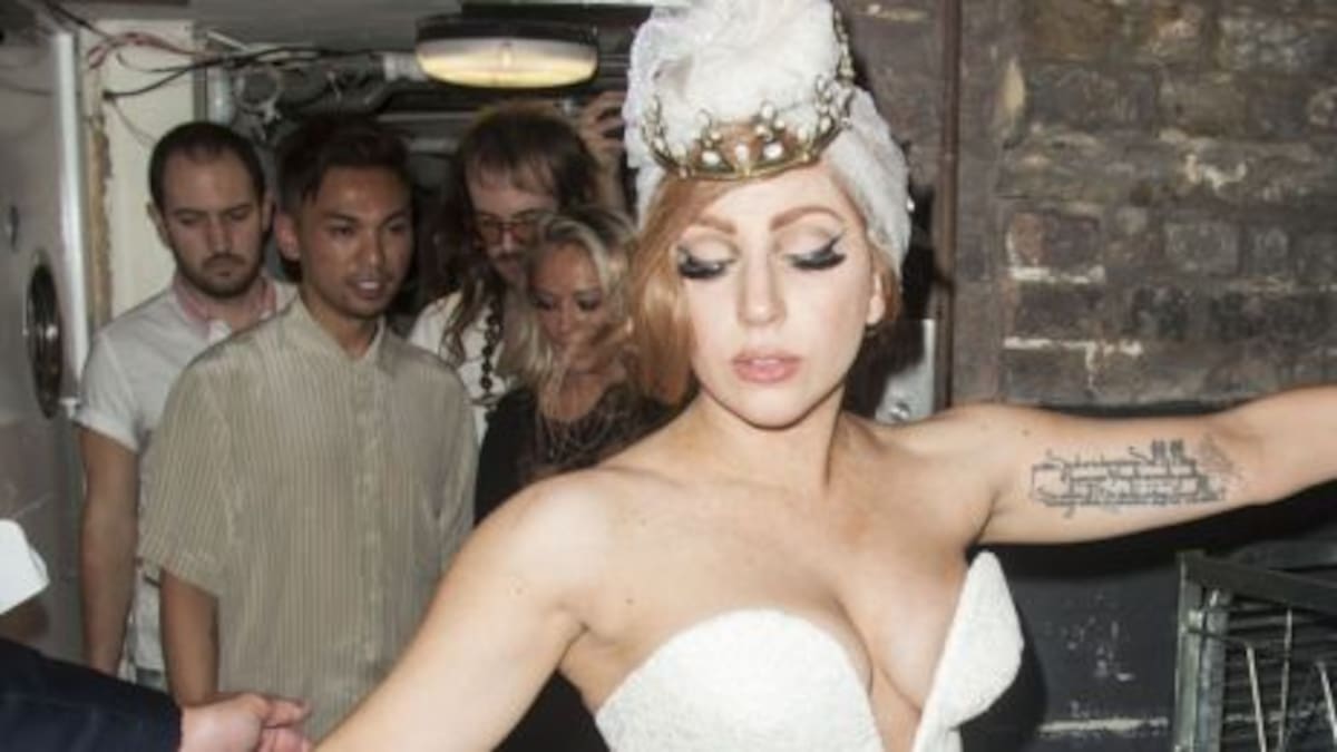 ¿Lady Gaga se operó la nariz?