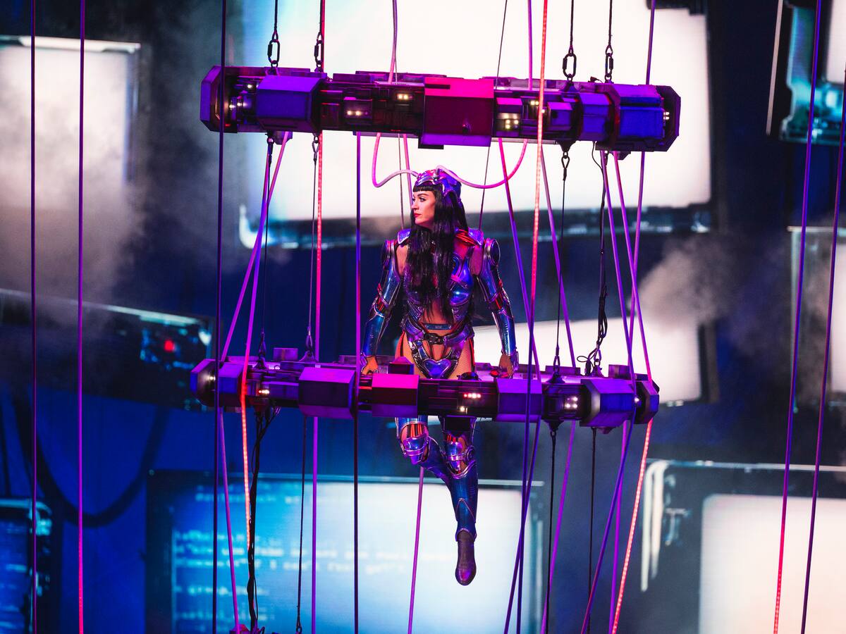 Katy Perry demuestra en Madrid que sus éxitos son atemporales, en este plano astral y en cualquier distopía o multiverso