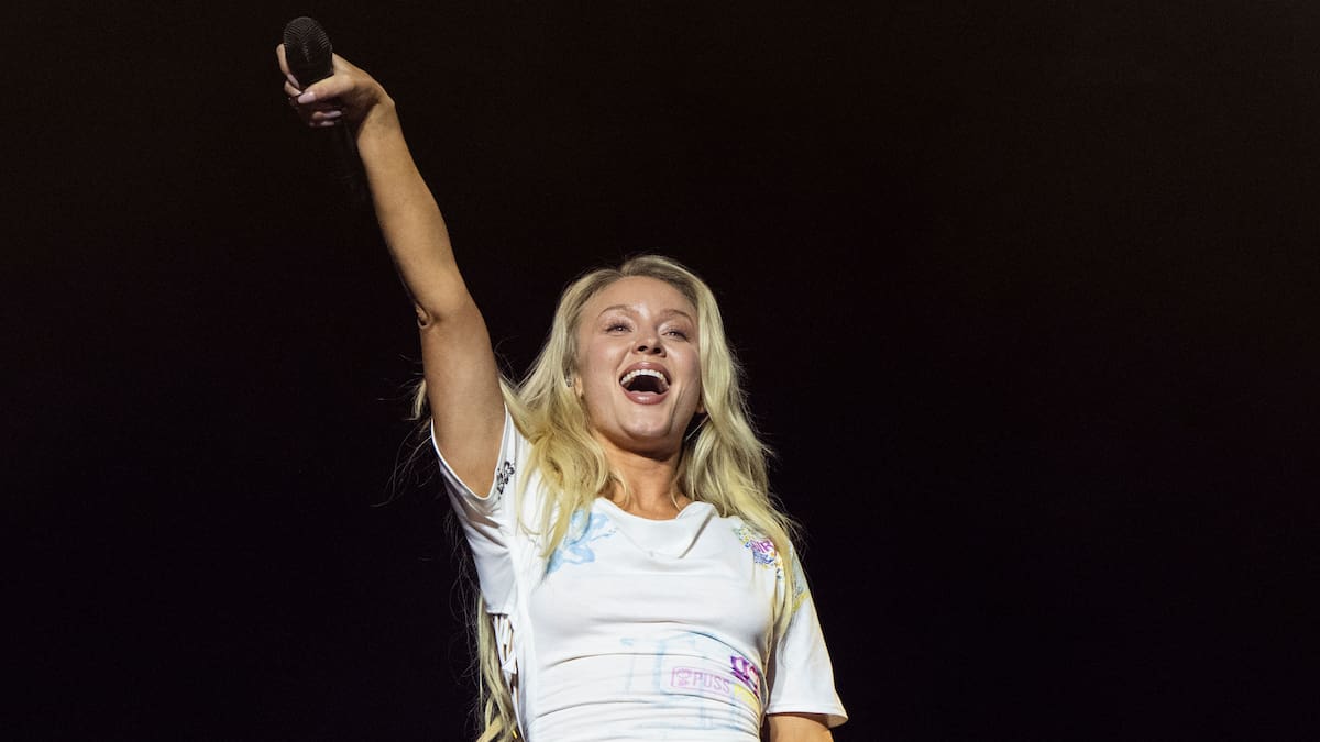 Este es el método de Zara Larsson para pagar su gira mundial, ‘Midnight Sun Tour’