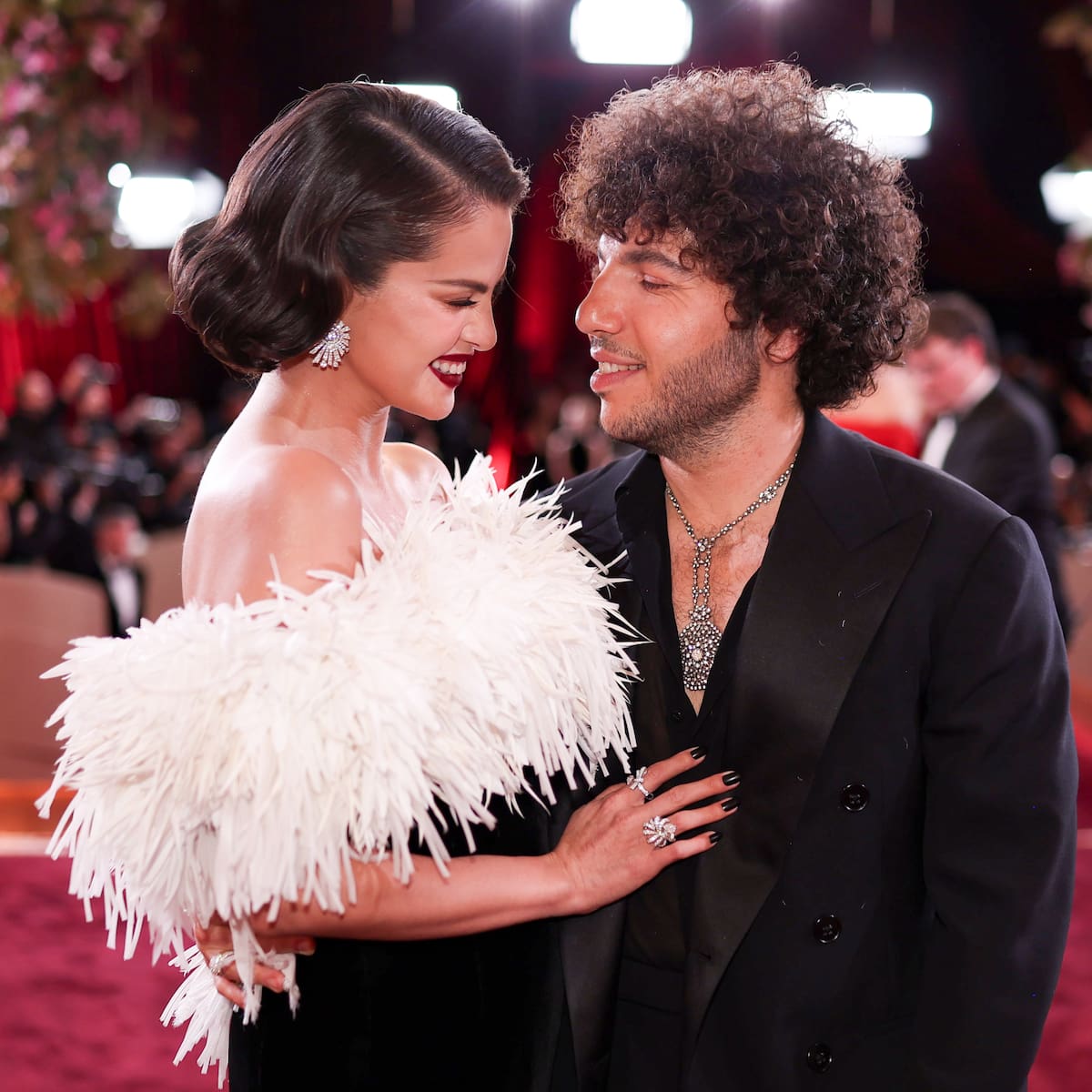 benny blanco consigue la primera colaboración de Selena Gomez y Becky G que reivindican sus raíces mexicanas en ‘Te Olvido (La La): Letra y vídeo