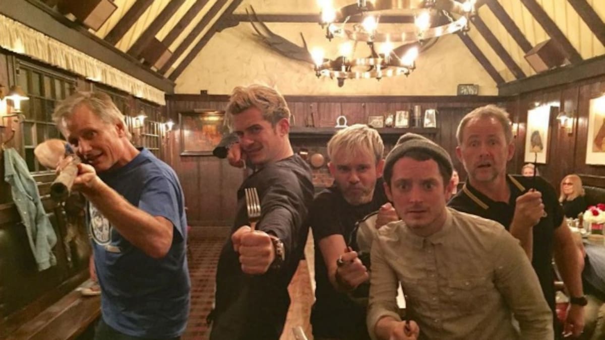 “El señor de los anillos” se va de cervezas 14 años después