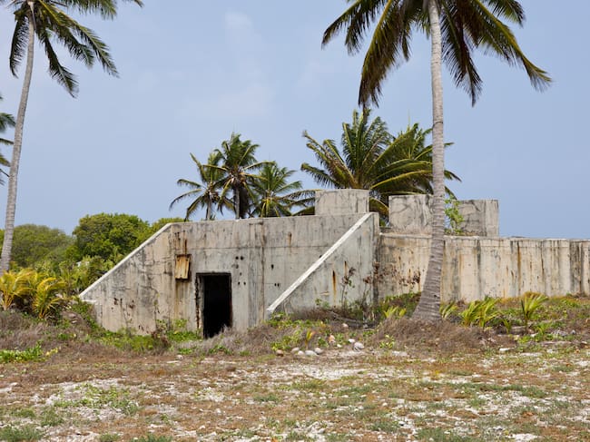 Restos de un viejo búnker construido para la observación de las pruebas nucleares.